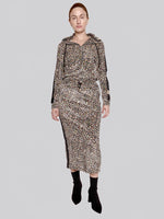 Load image into Gallery viewer, VSKT-006: VELVET MAXI SKIRT (CHEETAH - MULTI)